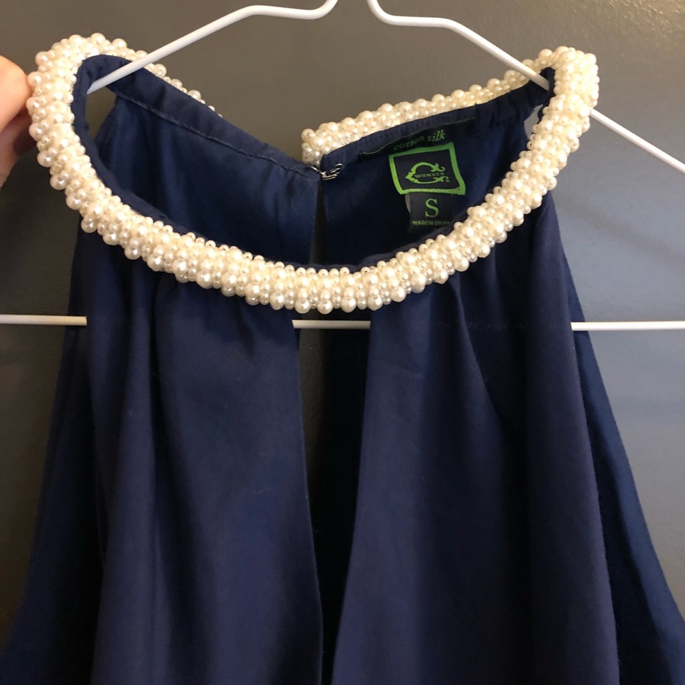 Pearl neck C wonder blouse